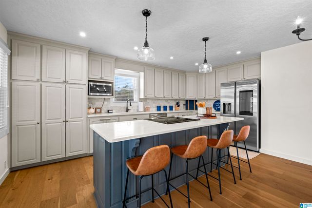 351 CANOE CREEK ROAD, Rainbow City, AL 35906