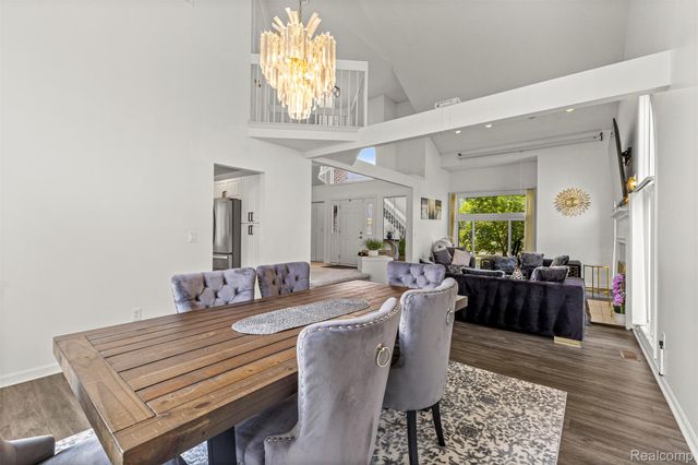 8140 N Pointe Court, Canton Charter Township, MI 48187