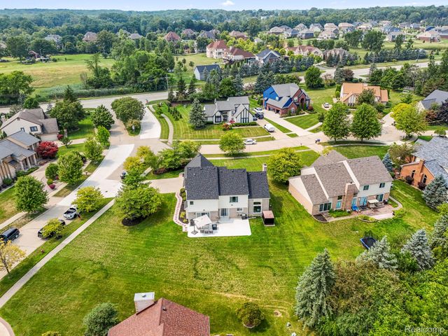 8140 N Pointe Court, Canton Charter Township, MI 48187