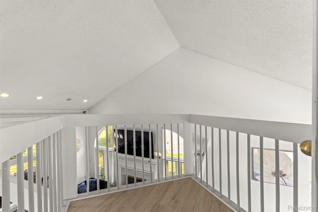 8140 N Pointe Court, Canton Charter Township, MI 48187