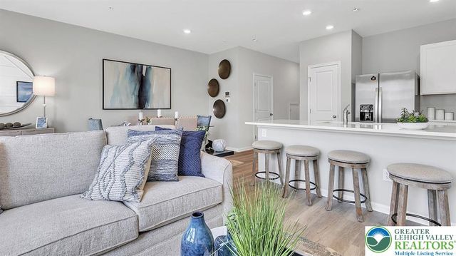 1244 Susan Circle, Upper Macungie Twp, PA 18031