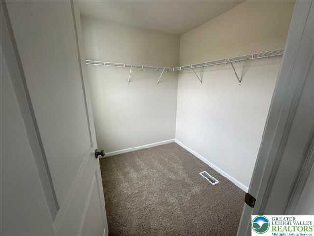 1244 Susan Circle, Upper Macungie Twp, PA 18031