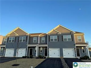 1244 Susan Circle, Upper Macungie Twp, PA 18031