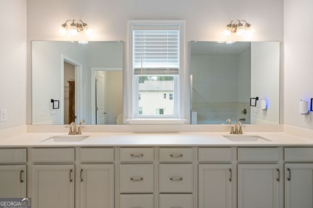 3477 Spruce Way SW, South Fulton, GA 30331