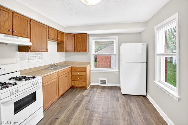 9304 Plymouth Avenue, Garfield Heights, OH 44125