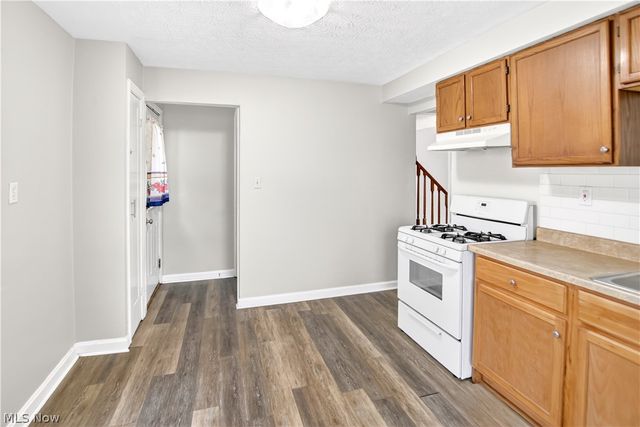 9304 Plymouth Avenue, Garfield Heights, OH 44125