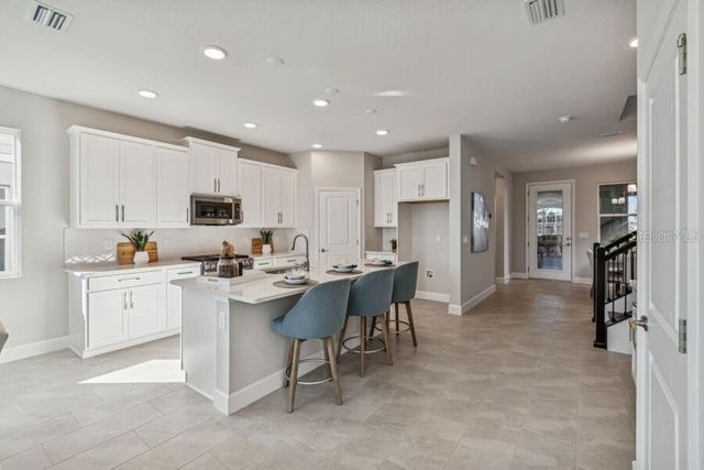 17329 BEACHGRASS ALLEY, Winter Garden, FL 34787