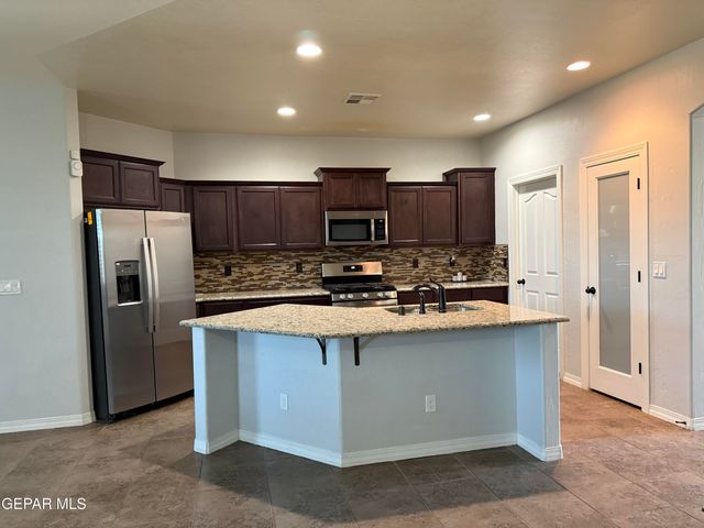 13878 SUMMER Way, El Paso, TX 79928