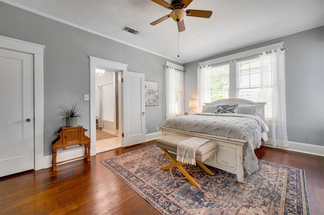 354 W Washington Street, Paris, TX 75460