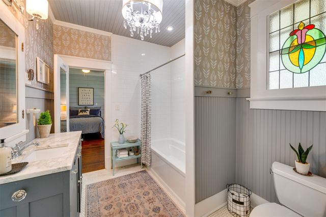 354 W Washington Street, Paris, TX 75460