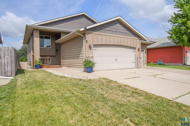 4413 S Tribbey Trl Trail, Sioux Falls, SD 57106
