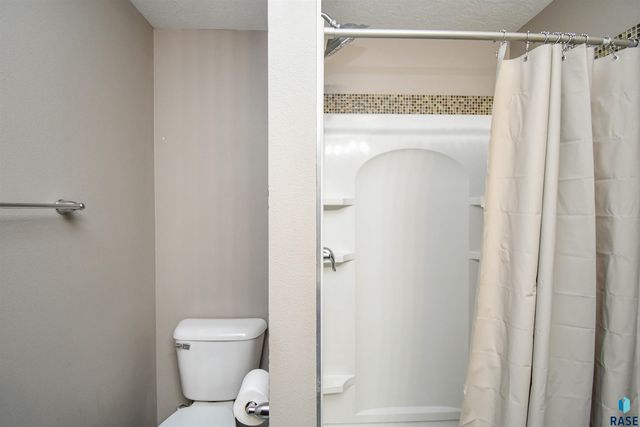 4413 S Tribbey Trl Trail, Sioux Falls, SD 57106