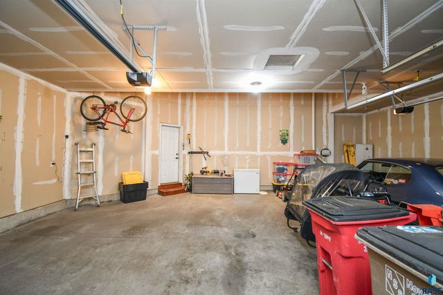 4413 S Tribbey Trl Trail, Sioux Falls, SD 57106