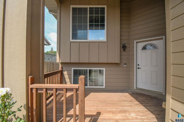 4413 S Tribbey Trl Trail, Sioux Falls, SD 57106