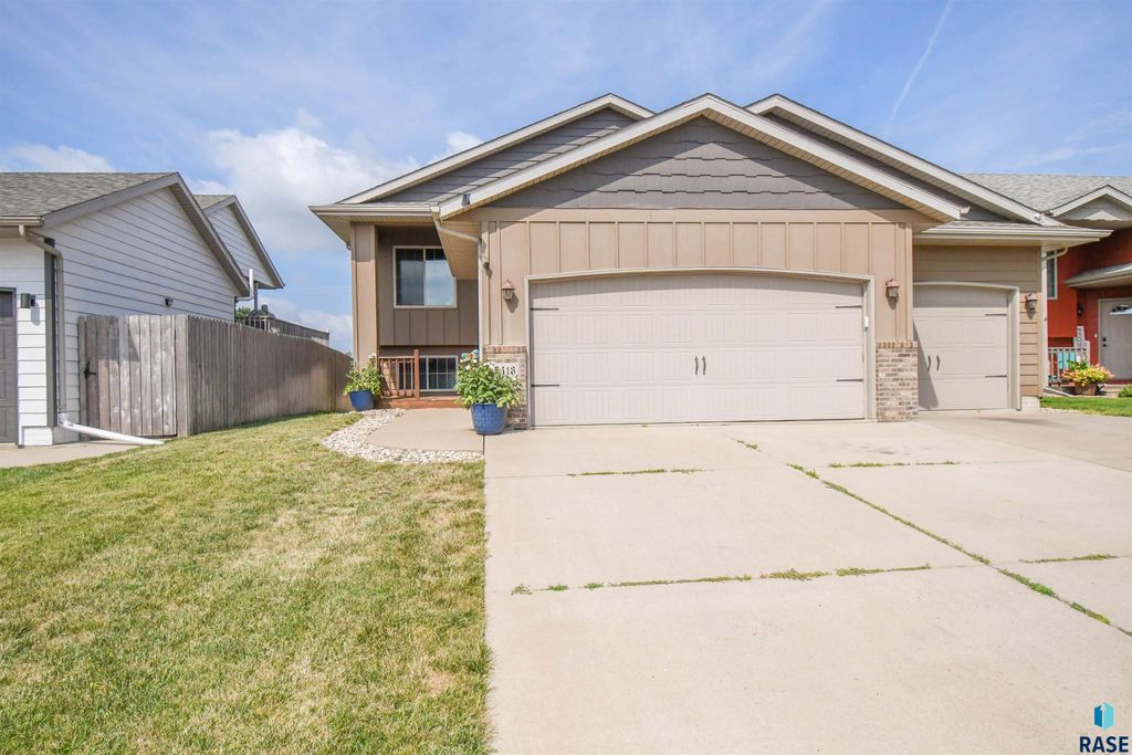 4413 S Tribbey Trl Trail, Sioux Falls, SD 57106