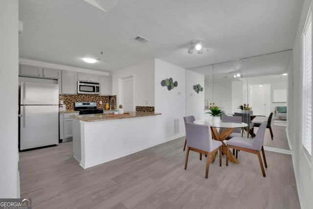 5616 River Heights Crossing SE, Marietta, GA 30067