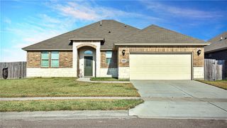 8006 Calma St, Corpus Christi, TX 78414