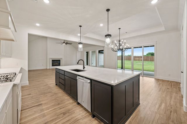 116 Oak Grove Lane, Boyd, TX 76023