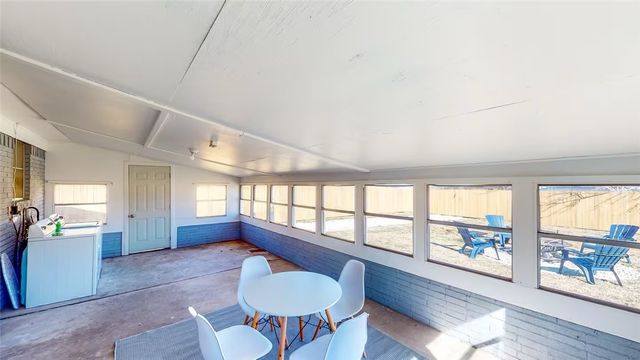 4736 Gholson Road, Waco, TX 76705