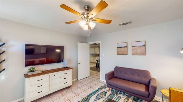 4736 Gholson Road, Waco, TX 76705