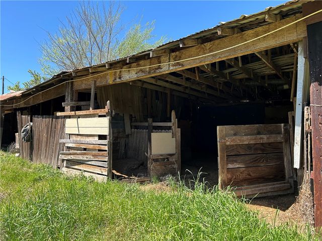 4736 Gholson Road, Waco, TX 76705
