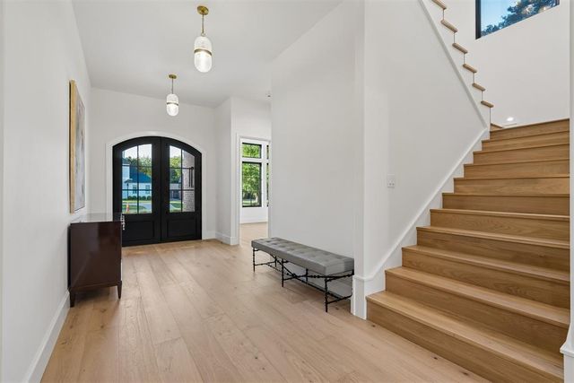 1722 Huntington Avenue, Nichols Hills, OK 73116