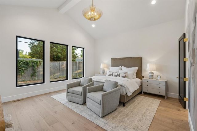 1722 Huntington Avenue, Nichols Hills, OK 73116