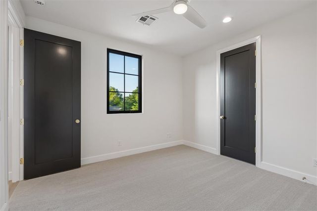 1722 Huntington Avenue, Nichols Hills, OK 73116