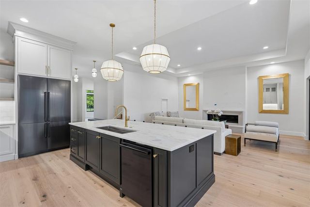 1722 Huntington Avenue, Nichols Hills, OK 73116