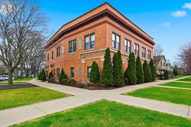 5962 N East Circle Avenue 7, Chicago, IL 60631