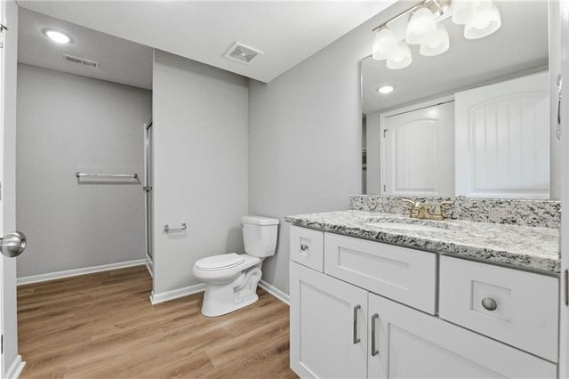 700 Summer Dawn Circle, Belton, MO 64012