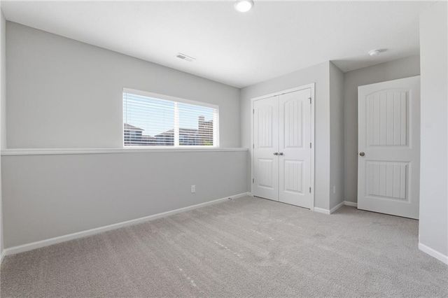 700 Summer Dawn Circle, Belton, MO 64012