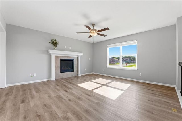 700 Summer Dawn Circle, Belton, MO 64012