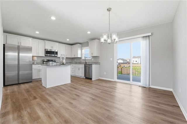 700 Summer Dawn Circle, Belton, MO 64012