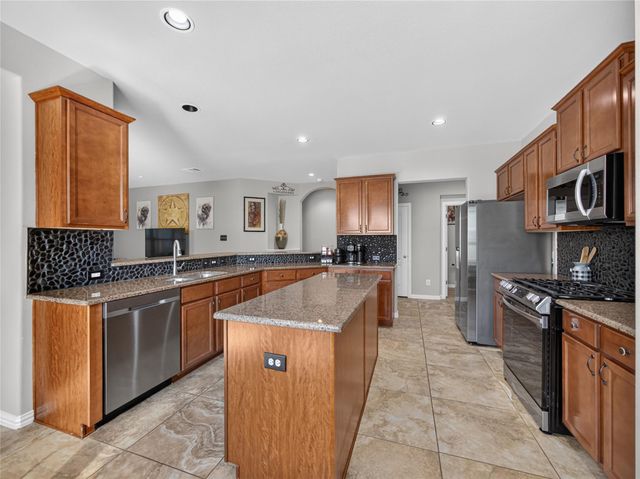 4711 Madrid DR, Georgetown, TX 78628