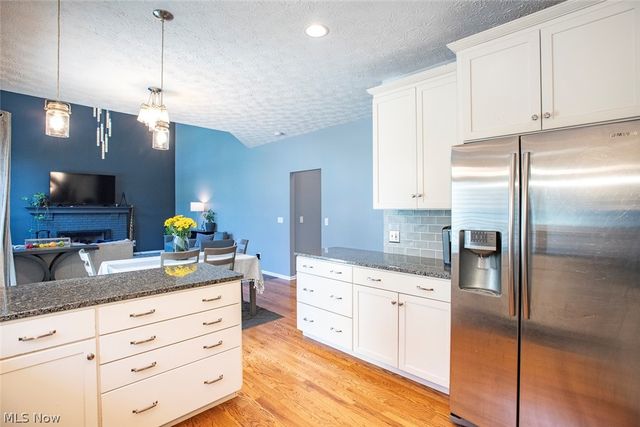 1060 Sugarhouse Lane, Medina, OH 44256