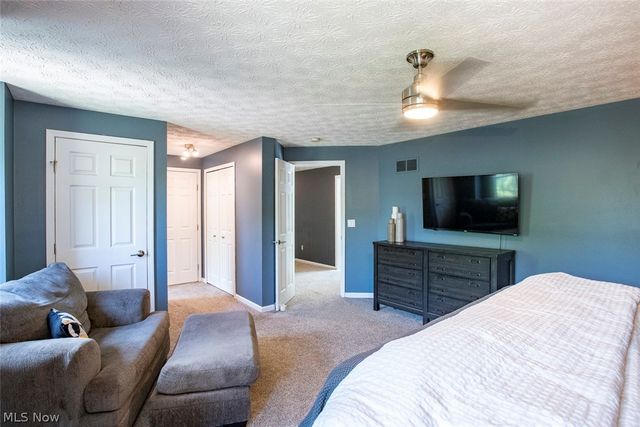 1060 Sugarhouse Lane, Medina, OH 44256