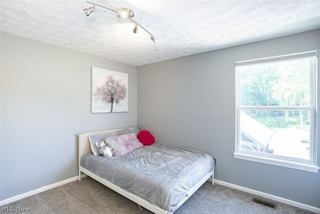 1060 Sugarhouse Lane, Medina, OH 44256