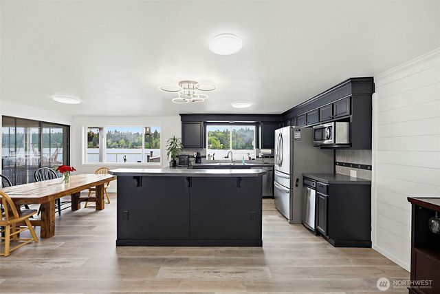33915 Tanwax Court E, Eatonville, WA 98328