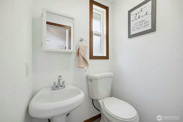 33915 Tanwax Court E, Eatonville, WA 98328