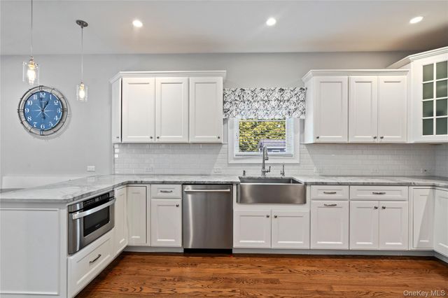 251 N Maple Street, Massapequa, NY 11758