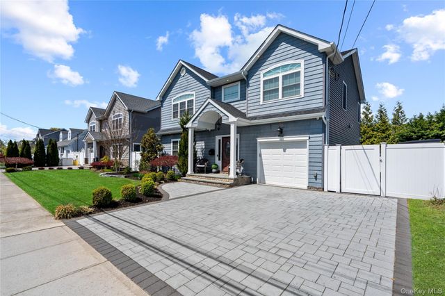 251 N Maple Street, Massapequa, NY 11758