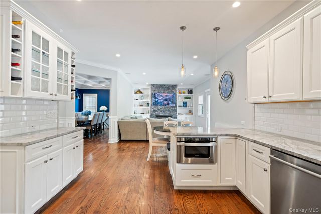 251 N Maple Street, Massapequa, NY 11758