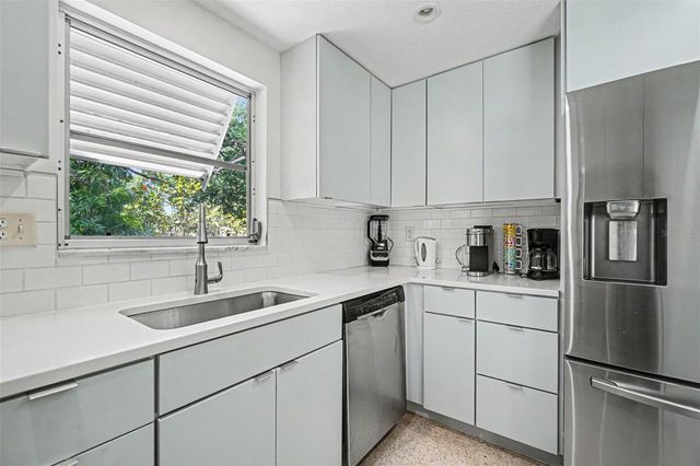 413 PAMETO ROAD, Nokomis, FL 34275