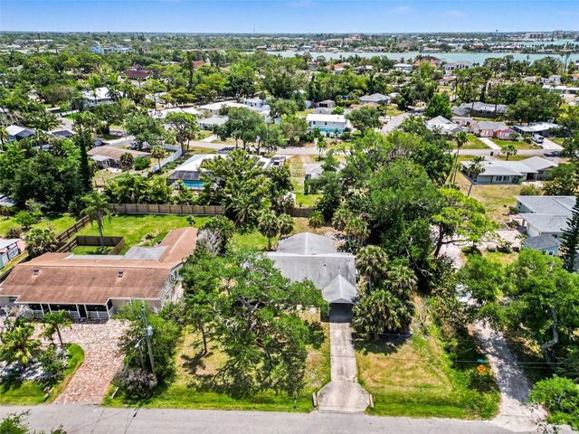 413 PAMETO ROAD, Nokomis, FL 34275