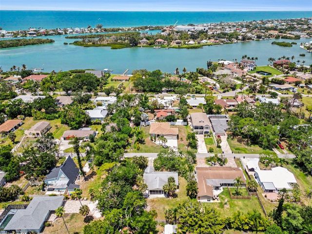 413 PAMETO ROAD, Nokomis, FL 34275
