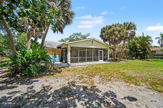 413 PAMETO ROAD, Nokomis, FL 34275