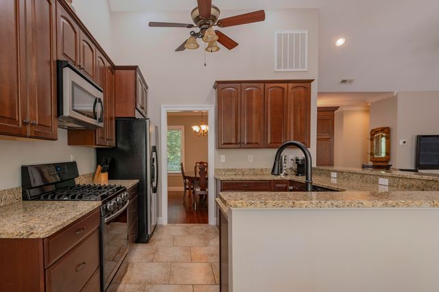 2815 Cobbs Mountain RD, Bedford, VA 24523