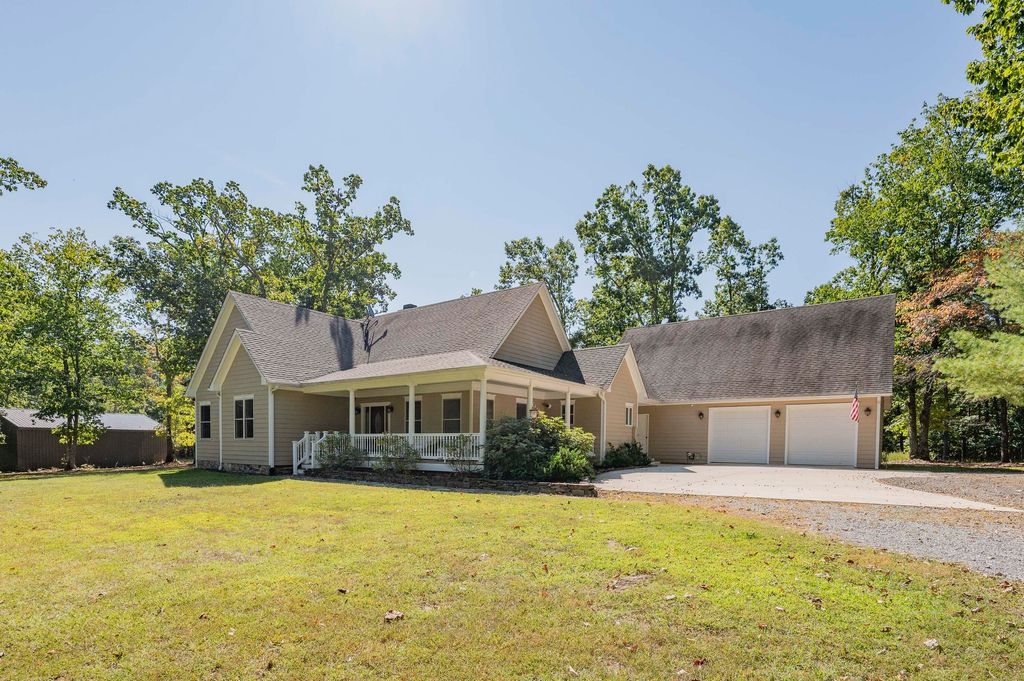 2815 Cobbs Mountain RD, Bedford, VA 24523