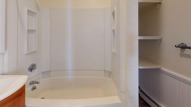 7 Sunset Street Upper, Boston, MA 02120